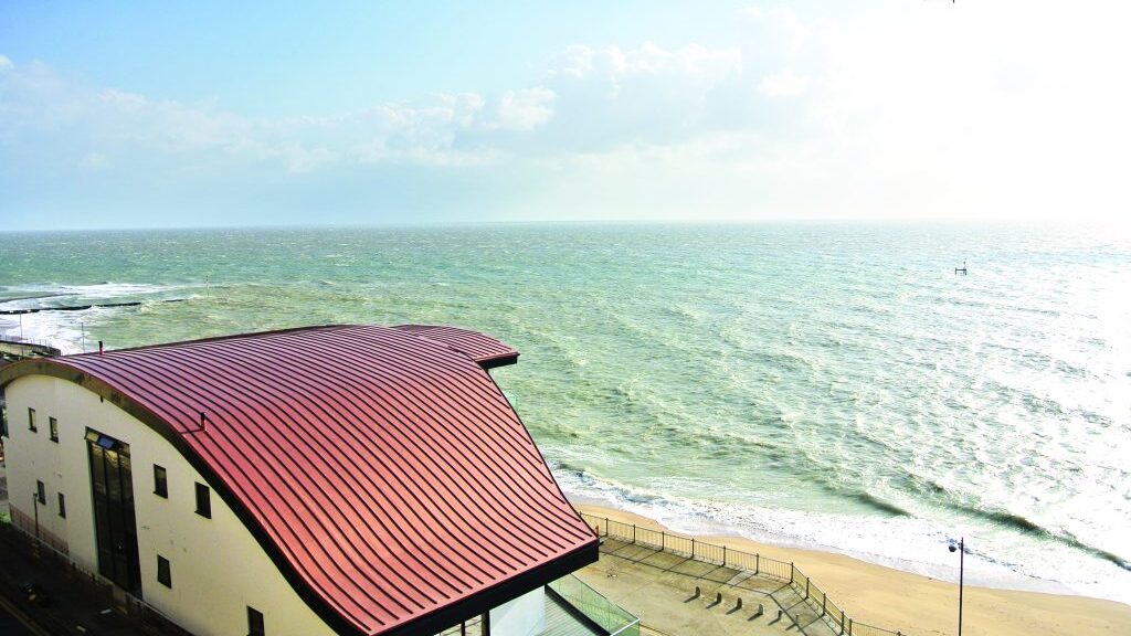 Beach Retreat luxury apartments in Ramsgate with distinctive wave-form Copper Art roof overlooking the sea